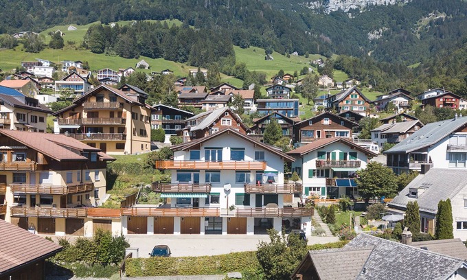 Amden Apartment | Exceptional Apartment Brugg with Lake View & Spa Amenities