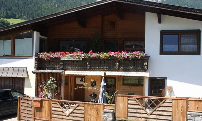 Itter Apartment | Beachfront Retreat: Apartment Bruni Bock with Ocean View
