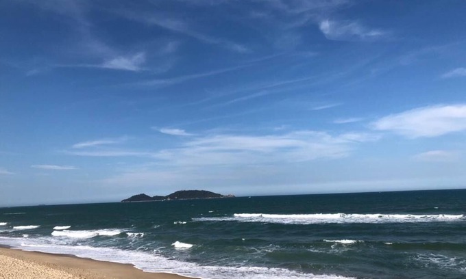 Morro das Pedras House | Beachside Apartment with Pool and Family-Friendly Amenities