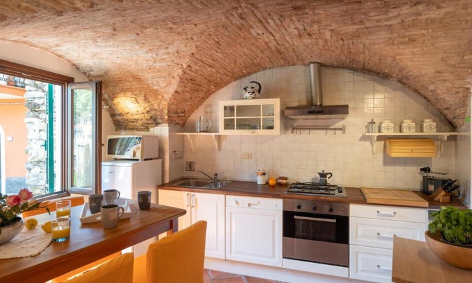 Dolcedo Apartment | Pet-Friendly Retreat: Apartment Ca du Ponte with 9.7/10 Rating