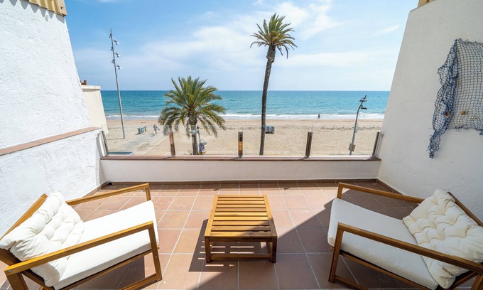 Calafell Apartment | Sea View Apartment 'Calafellmar Loft' - Rated 10/10!