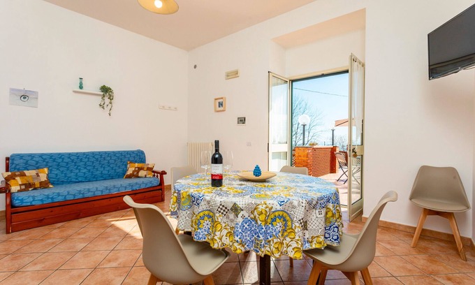 Piedimonte Etneo Apartment | Apartment 'Camia Etna House - Familiare' with Sea View, Wi-Fi and Air Conditioning