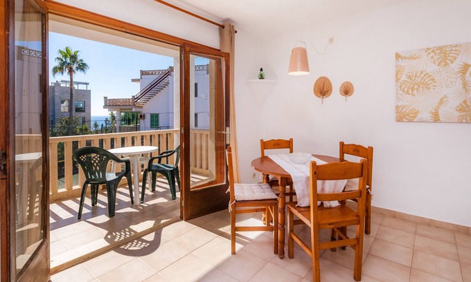 Cala Figuera Apartment | Cozy Apartment 'Can Salas' with Ocean View & Modern Amenities