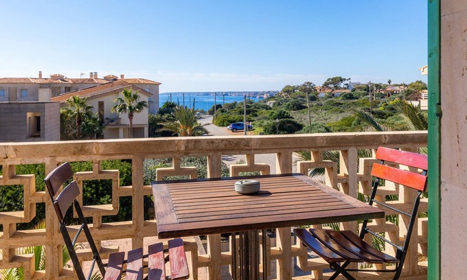 Cala Figuera Apartment | Can Salas 2-Bedroom Apartment with Sea View and Wi-Fi