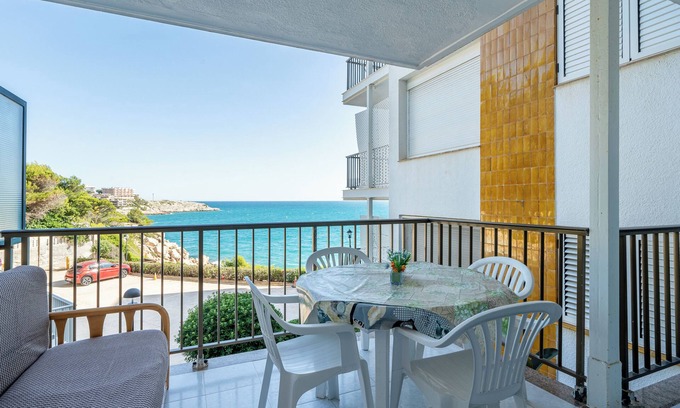 Cap de Salou Apartment | Apartment 'Cap Salou': Oceanfront with Private Pool & Wi-Fi