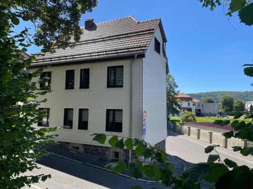 Zella-Mehlis Apartment | Family-Friendly Apartment Carola with Pet Amenities