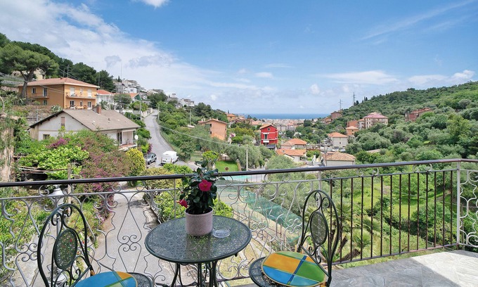 Alassio Apartment | Ocean View Apartment 'Casa Betty' with Free Wi-Fi & Spa