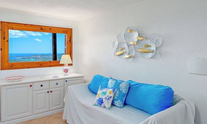 Cugnana Verde Apartment | Oceanfront Apartment 'Casa Ioana' with Private Terrace