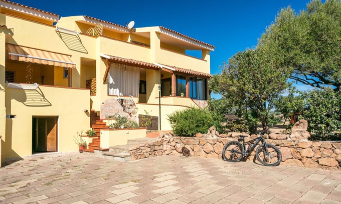 Tiriddo Apartment | Experience Casa Relax: Mountain & Sea Views with Terrace