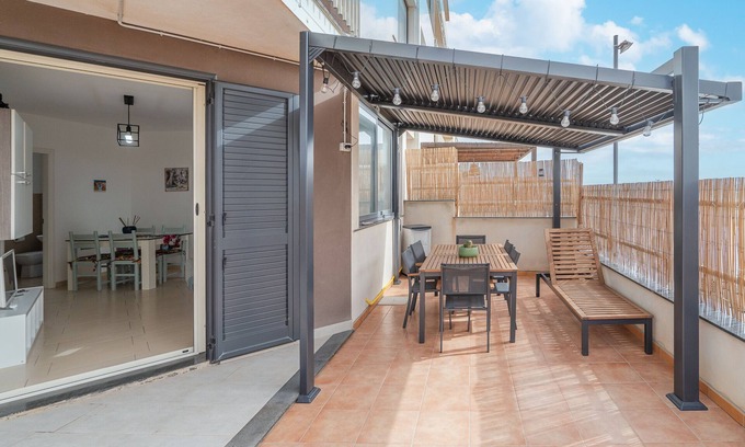 Marzamemi Apartment | Oceanfront Apartment 'Casa Marsilla' with Private Terrace