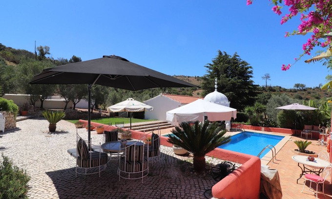 Silves Apartment | Mountain View Apartment 'Casa Destilaria' with Shared Pool