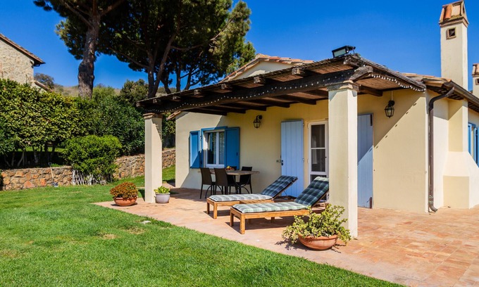 Orbetello Apartment | Discover Apartment 'Casa Rose' with Breathtaking Sea Views