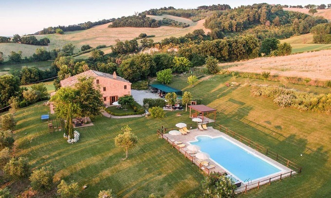 Corinaldo Other | Top-Rated Apartment Casalantico - I LILLA with Pool & Spa