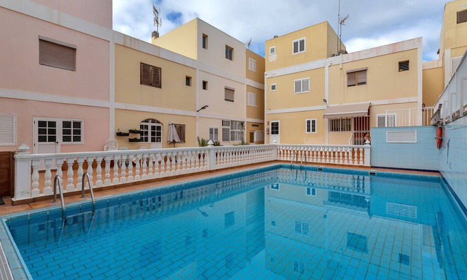 San Fernando Apartment | Relax at Apartment 'Casarossa' with Private Garden & Wi-Fi