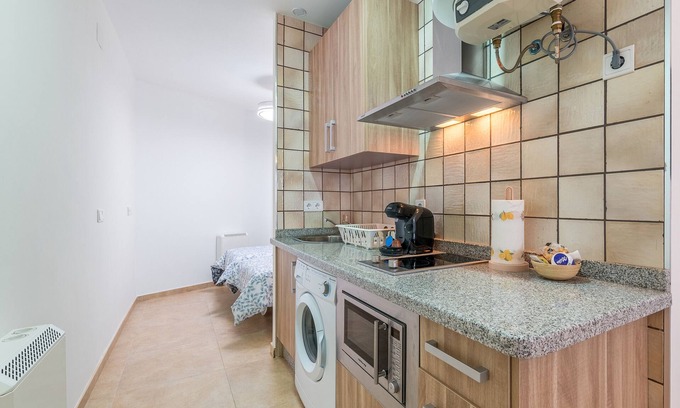 Guadix Apartment | Apartment 'Cascamorras' with Wi-Fi and Air Conditioning