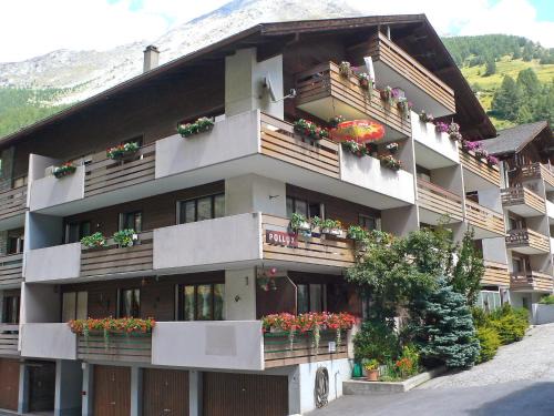 Taesch Apartment | Family-Friendly Stay at Apartment Castor und Pollux-2