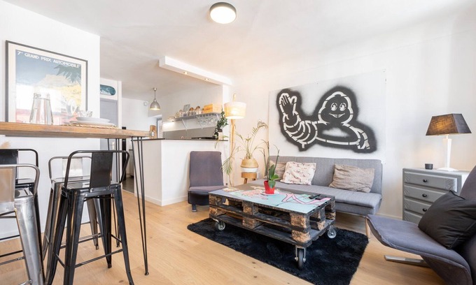 Historic Center Apartment | Cozy Apartment in Historic Old Lille with Spa & Kitchen