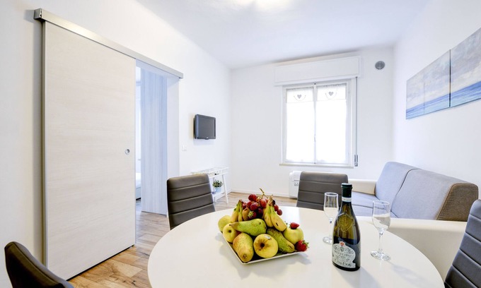 Sirmione Apartment | Central Sirmione Apartment Cesare Near Thermal Baths