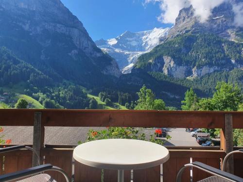 Grindelwald Apartment | Pet-Friendly Apartment Chalet Abendrot - 4-Star Accommodation
