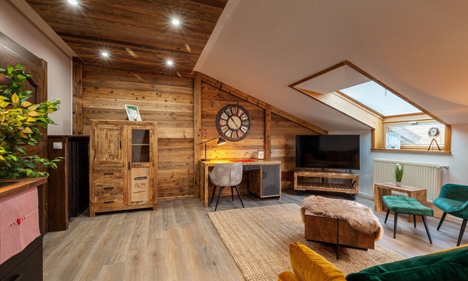Eisenberg Apartment | Experience Nature at Apartment Chalet am Teich Today!