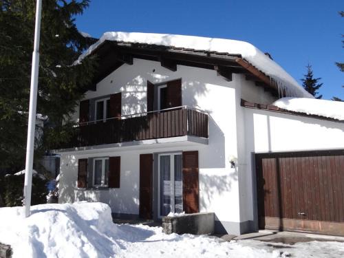 Engelberg Apartment | Cozy Apartment Chalet Eien: Family-Friendly Getaway Awaits