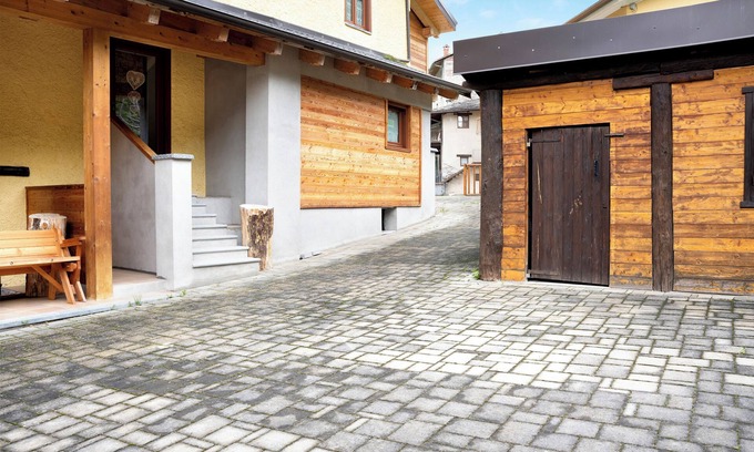 Acceglio Apartment | Cozy Chalet Provenzale Trilocale with Garden & Wi-Fi