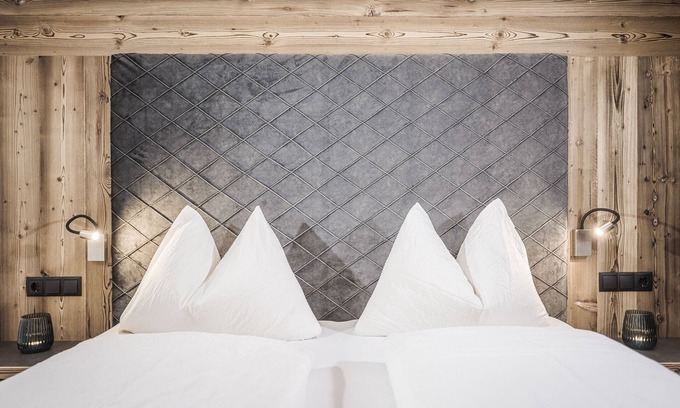 Ried im Zillertal Apartment | Elegant Apartment Christoph: Family-Friendly Stay in Ried