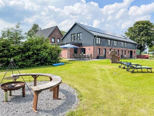 Bramstedtlund Apartment | Family-Friendly Apartment Christinental with Pet Amenities