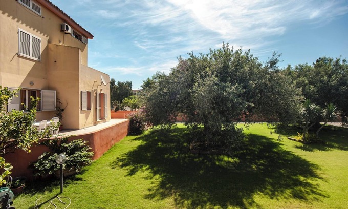 Villa San Pietro House | Mountain View Apartment "Cindy" with A/C & Garden Retreat