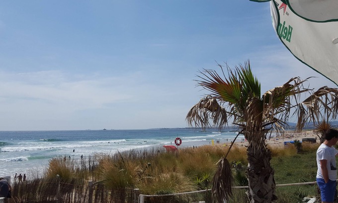Costa de Caparica Apartment | Cozy Apartment Steps from the Beach with Ocean View