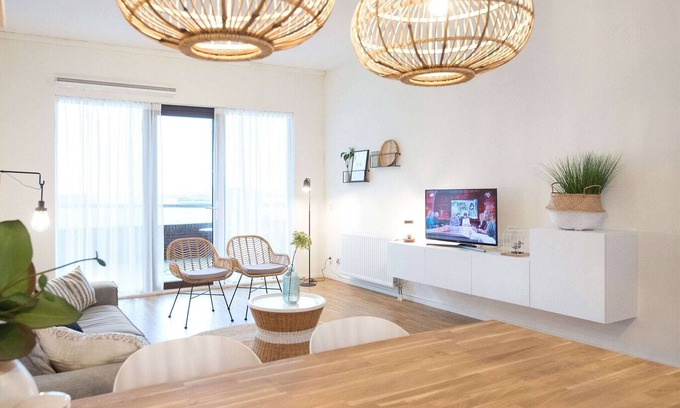 Vissershaven Apartment | Cozy Apartment Steps from Beautiful Scheveningen Beach