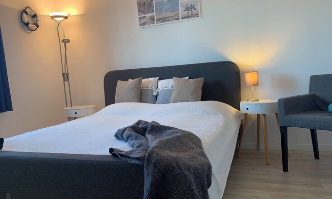 Schwerin Apartment | Inviting Apartment Near City Center with Scenic Lake View