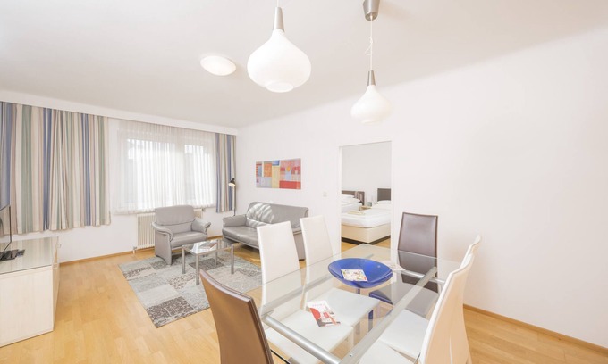 Hernals Apartment | Comfortable Apartment F21: Kid-Friendly Stay with Kitchen