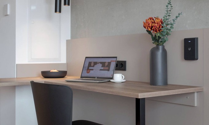 Singen Apartment | Cozy Apartment COMFY with Kitchen & Breakfast for Two