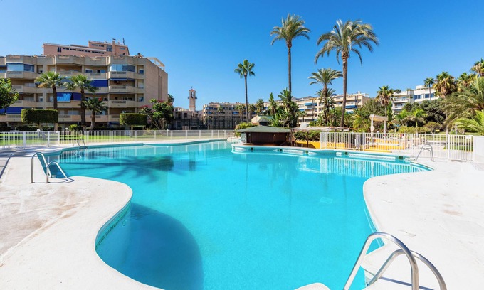 Torremolinos Apartment | Cozy Costa Lago Playa: Ocean View, Pool & Wi-Fi Included