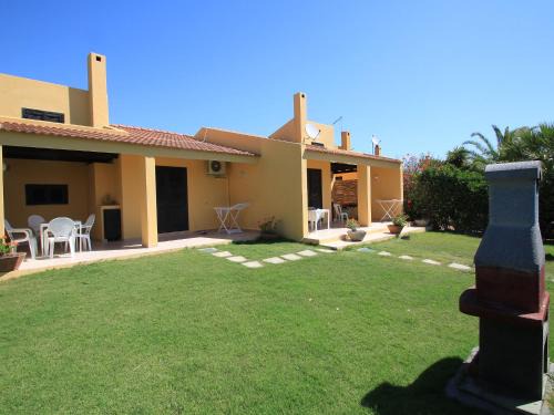 Costa Rei Apartment | Pet-Friendly Apartment Crema-7 with Kitchen Amenities