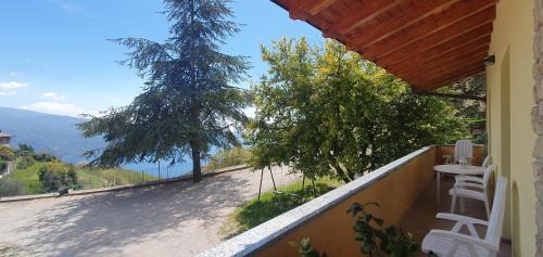 Aer Apartment | Enjoy Lake Garda Views at Apartment Cristina Tignale