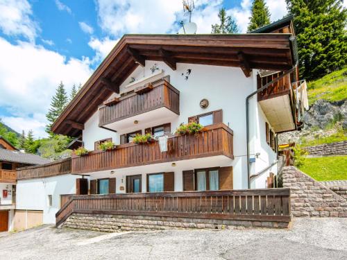 Campitello di Fassa Apartment | Discover Apartment Danila: Family-Friendly Comfort Awaits