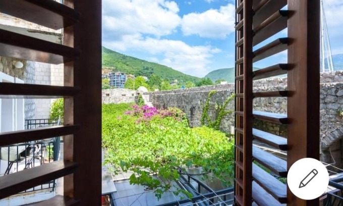Old Town Apartment | Child-Friendly Apartment Danka with 9.6/10 Guest Rating