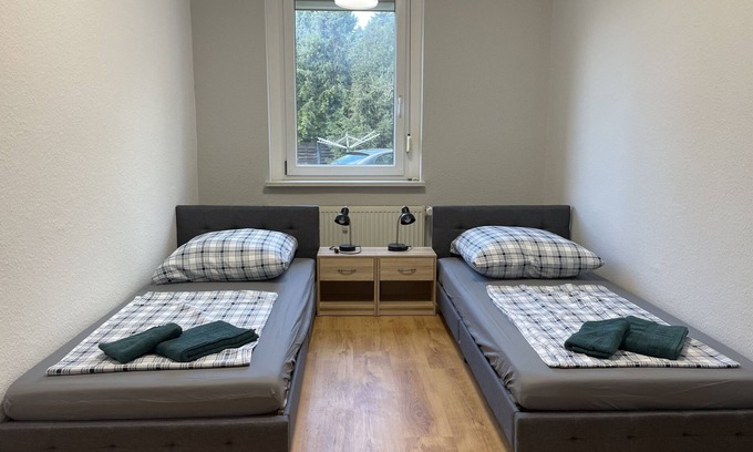 Finsterwalde Apartment | Cozy Apartment 'Das Grüne Haus' with Garden & Terrace Access