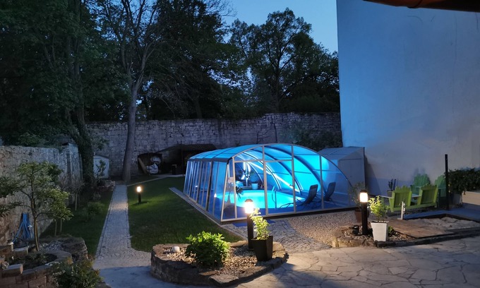 Mühlhausen Apartment | Comfortable Madrid Apartment for Up to 6 Guests