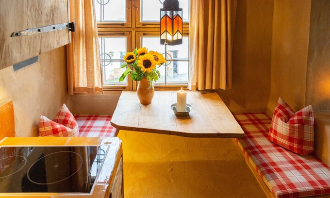 Trostberg Apartment | Relax at Apartment Freiherrnstubn by Schloss Schedling