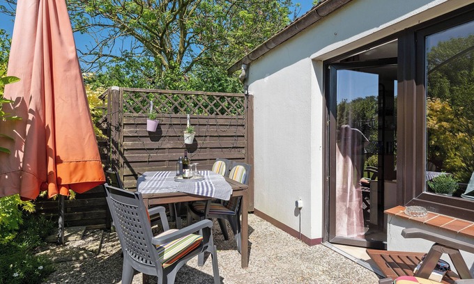 Misselwarden Apartment | Cozy Apartment 'An Der Silberfuchsbörse' with Garden & Wi-Fi