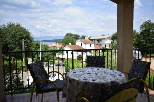 Vantacici Apartment | Top-Rated Apartment Diana: Pet & Child Friendly Getaway