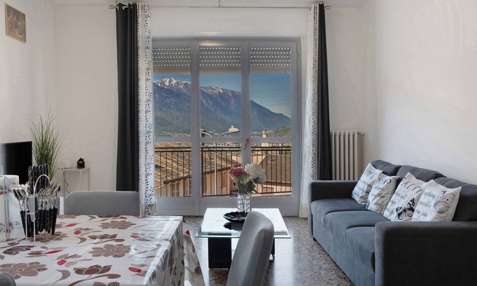 Poggiridenti Apartment | Apartment 'Dilman' with Mountain View, Private Terrace and Wi-Fi