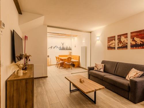 Carisolo Apartment | Apartment Dimora Grisun by Interhome