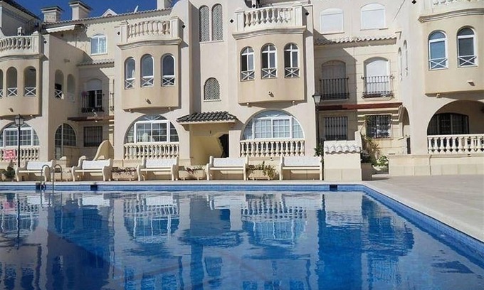 Torrevieja Apartment | Oceanfront Apartment 'Duquesa Beach' with Free Wi-Fi & Pool