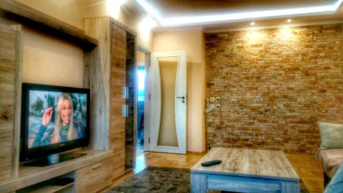 Mladost Apartment | Explore Apartment Durvenitza: 4-Star Family Retreat