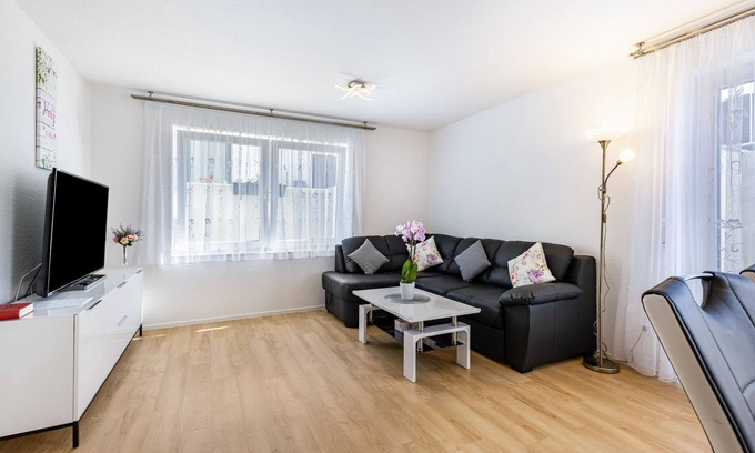 Dusslingen Apartment | Apartment "Dußlingen" with Private Terrace & Spa Amenities