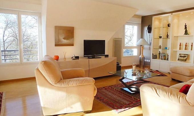 Trouville-sur-Mer Apartment | Exceptional Oceanfront Apartment Elisa with Spa & Breakfast